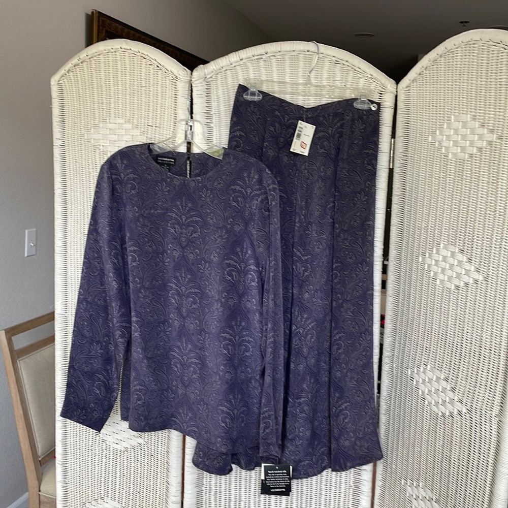 Purple/gray skirt and top set.